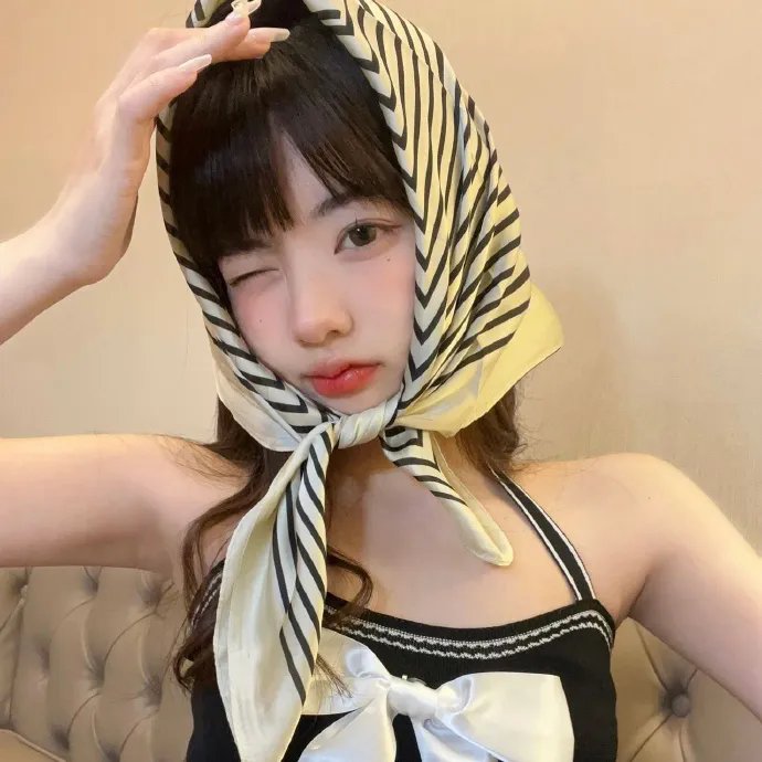 楼下的女人和楼上的男人